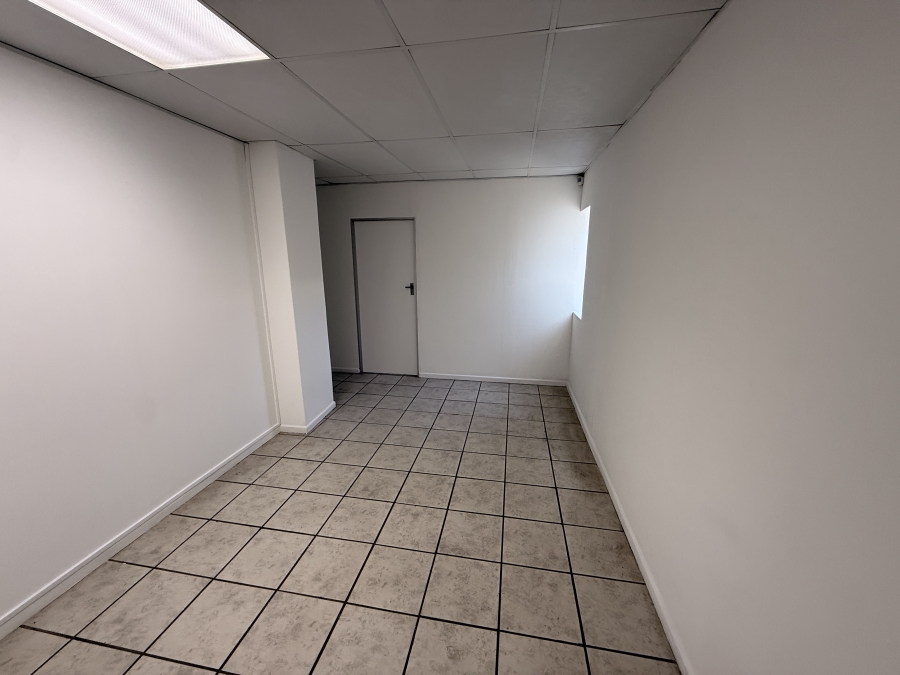 To Let Commercial Property for Rent in Parow Industrial Western Cape